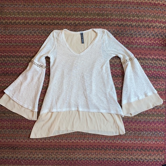 LORD & TAYLOR DESIGN LAB CREAM BELL SLEEVE LAYERED TUNIC BLOUSE - Picture 1 of 5